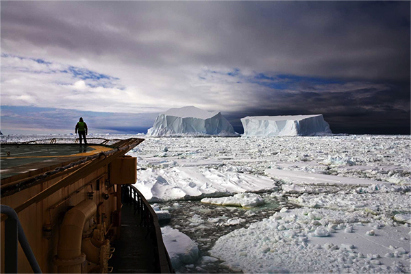 TED talks fellow Camille Seaman documenting the ice loss and melting in polar regions