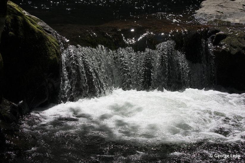 Canon EOS 5D Mark IV Review - Waterfall Unprocessed