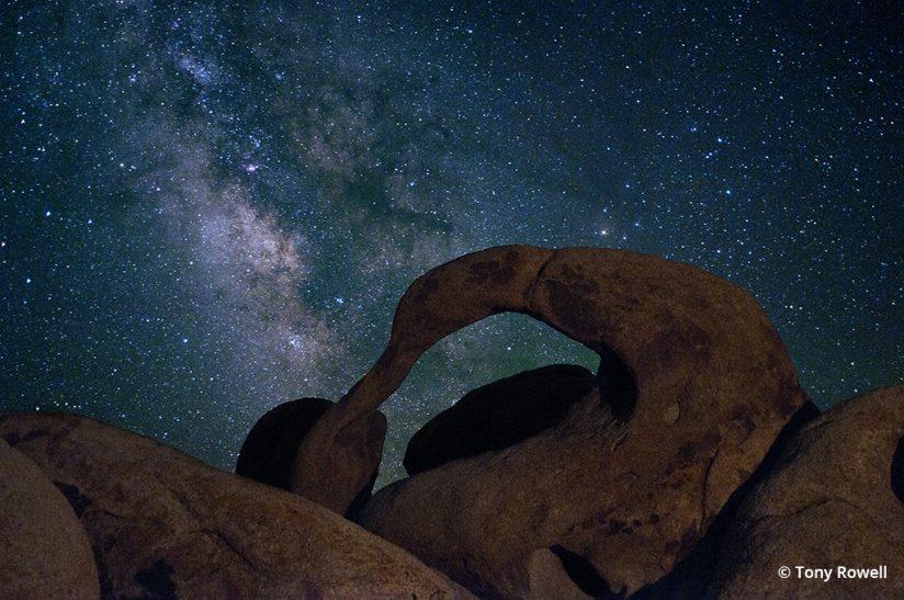 Milky Way over Mobuis Arch